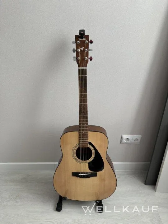 Yamaha F310 Gitarre