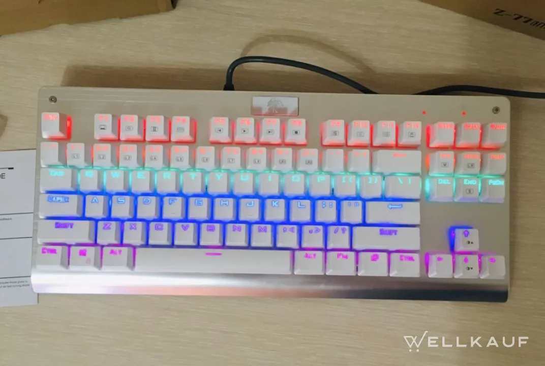 Weiße mechanische Tastatur