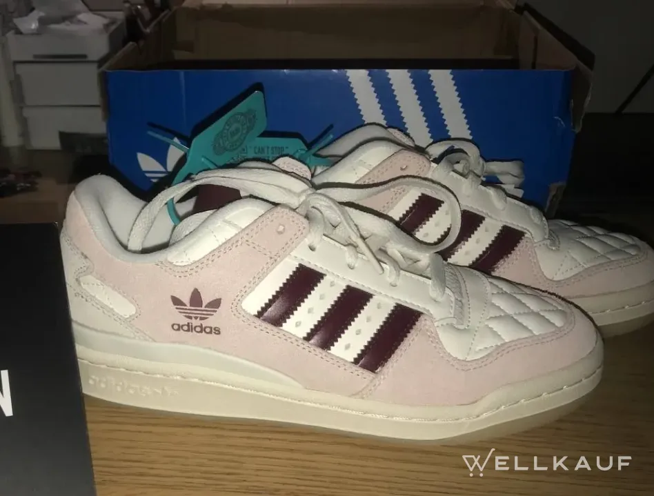 adidas-Turnschuhe