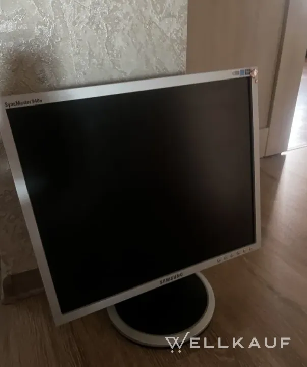 Samsung Syncmaster940n Monitor