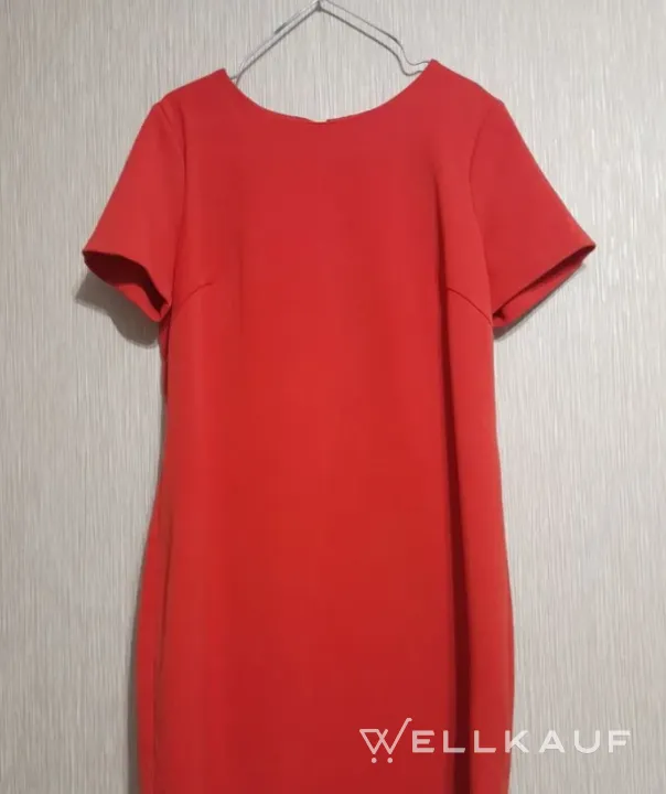 Rotes Kleid