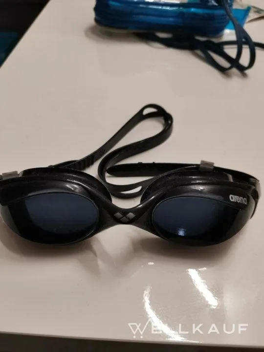 Schwimmbrille