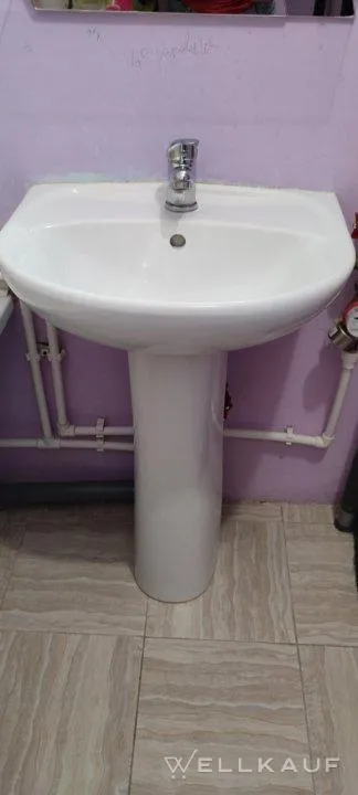 Ich verkaufe ein Waschbecken