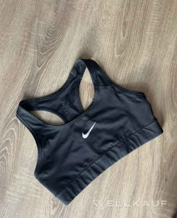 Top Nike