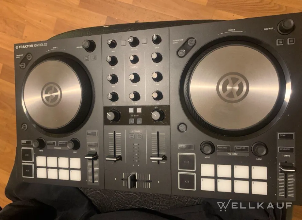 Traktor s2 mk3