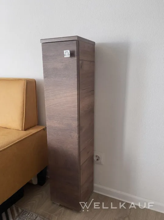 Kleiderschrank