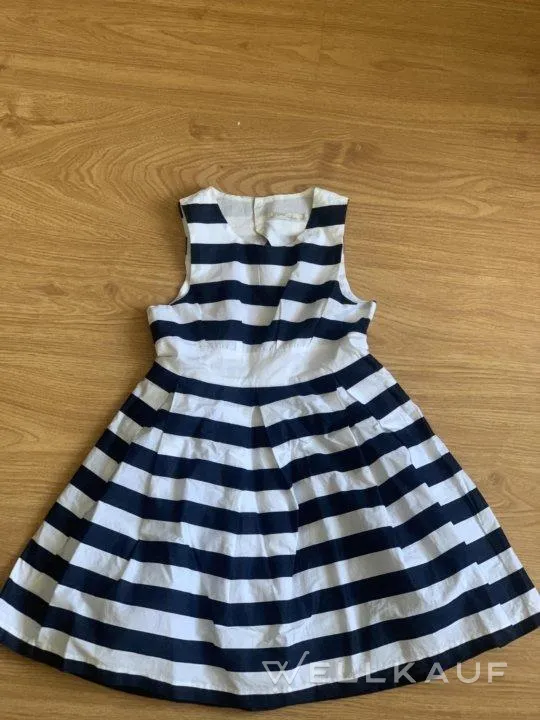 Kleid für Mädchen