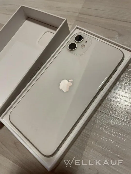 iPhone 11