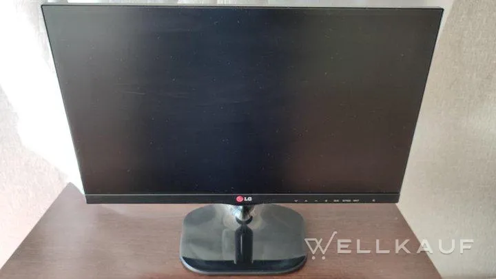 TV-Monitor LG