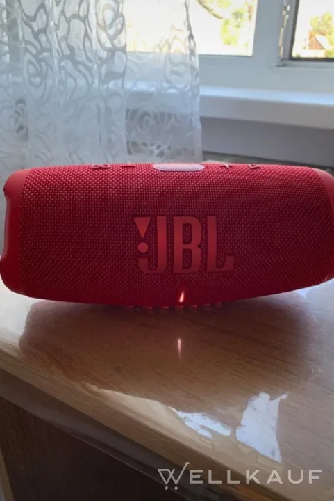 JBL Charge 5