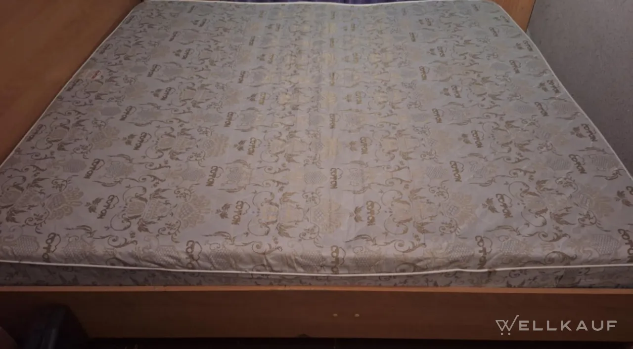Matratze 180x200