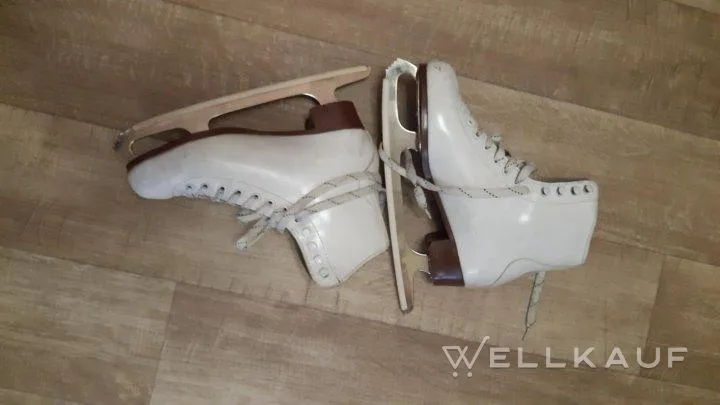Schlittschuhe, geschweift