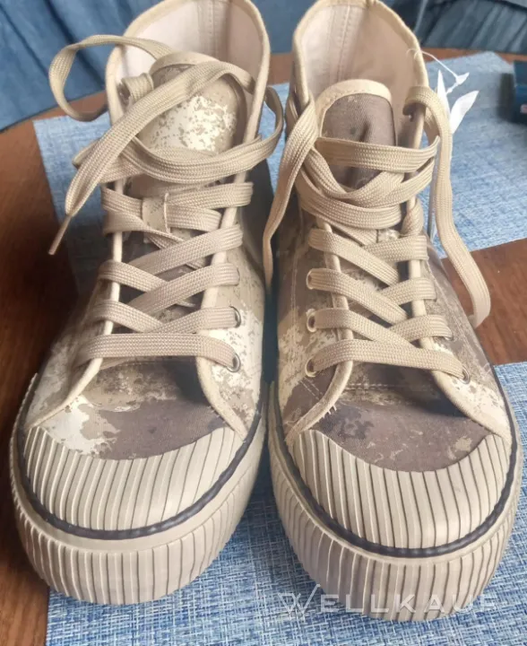Herren-Sneaker. 43 G.