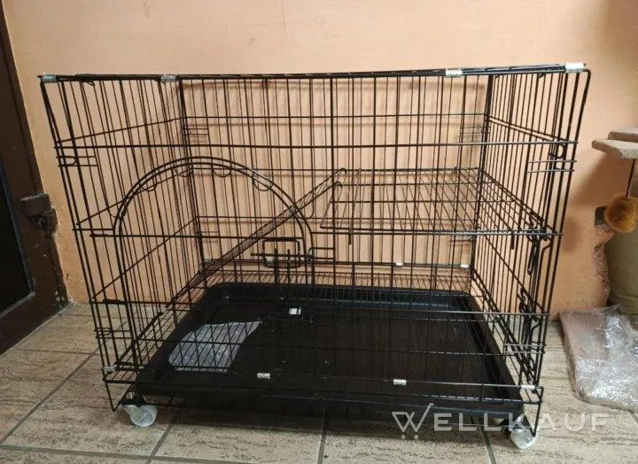 Der Käfig ist groß