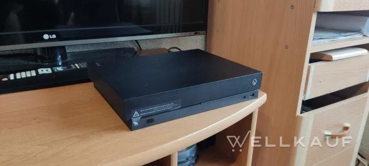 Xbox ONE X 1TB