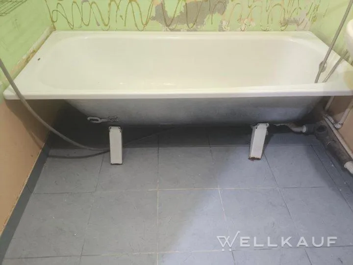 Badewanne aus Stahl