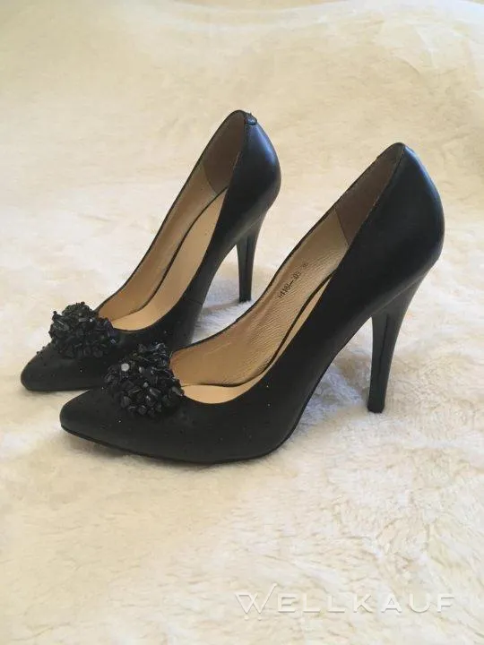 Neue Schuhe Größe 36.
