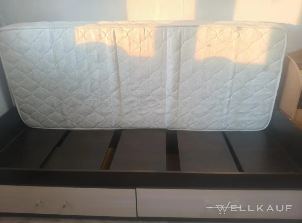 Einzelbett