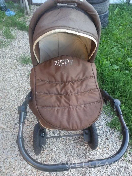 Kinderwagen zu verkaufen.