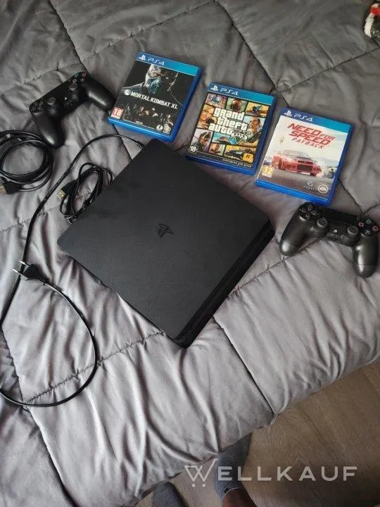 Verkaufe PlayStation 4 Slim.
