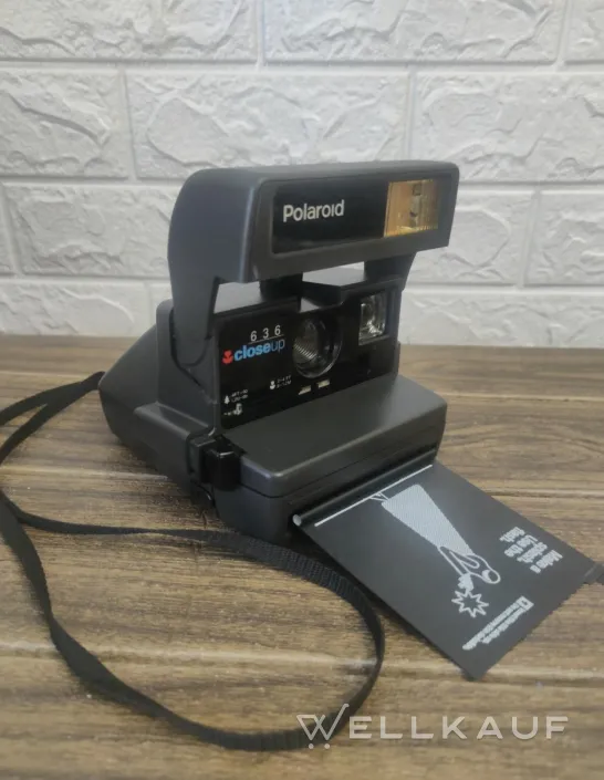 Polaroid 636
