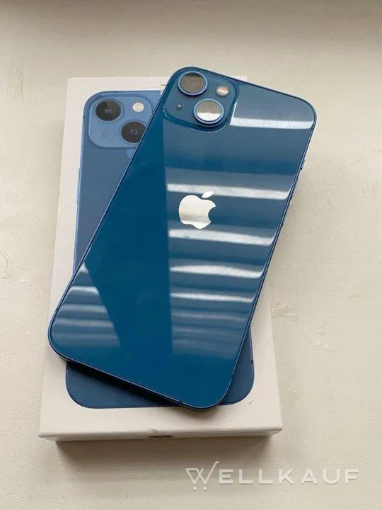 Apple iPhone 13