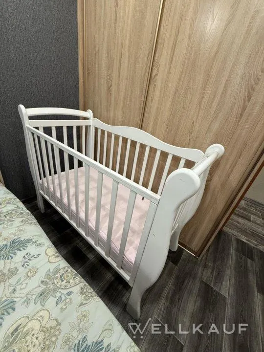 Babybett mit Matratze