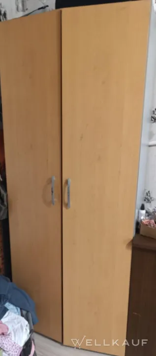 Kleiderschrank