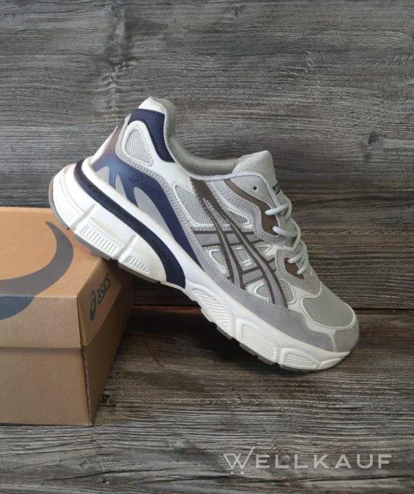 Asics Turnschuhe