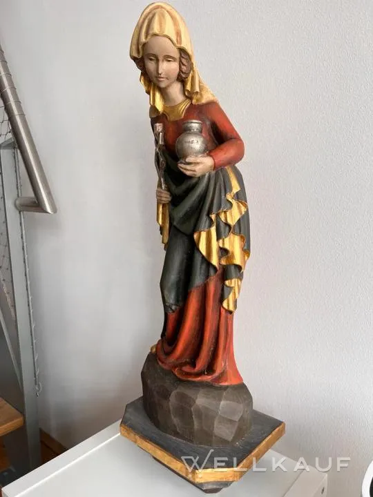 Statue der Heiligen Apollonia