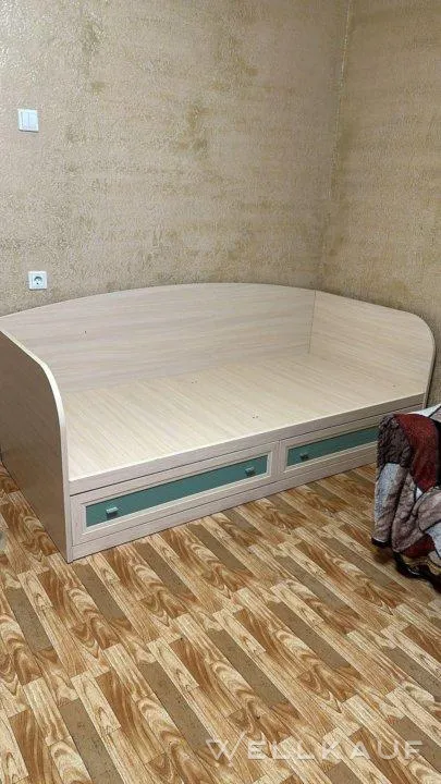Bett