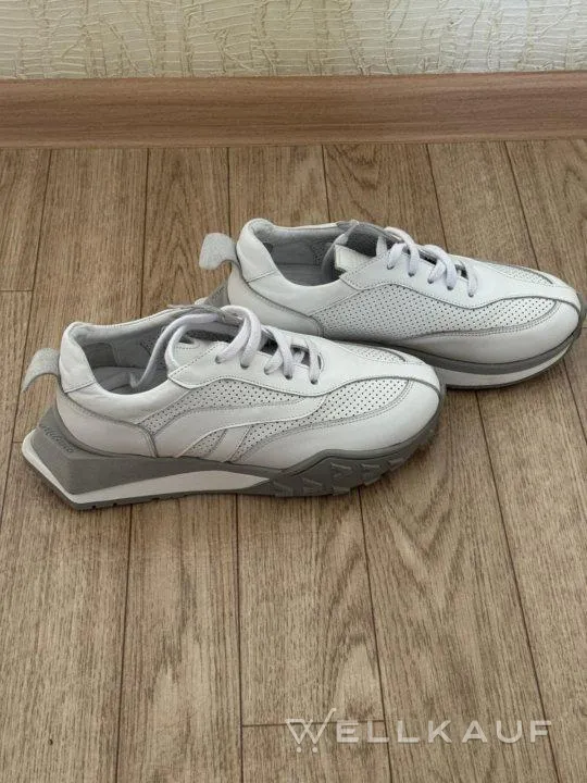 Damensneaker.