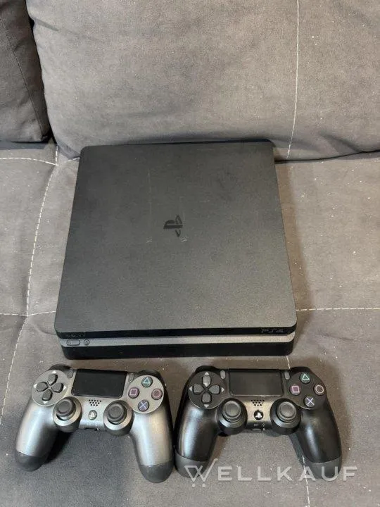PS4 slim