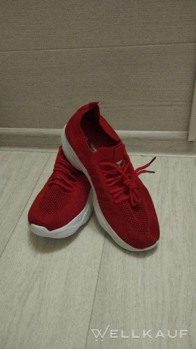 Turnschuhe Größe 38.