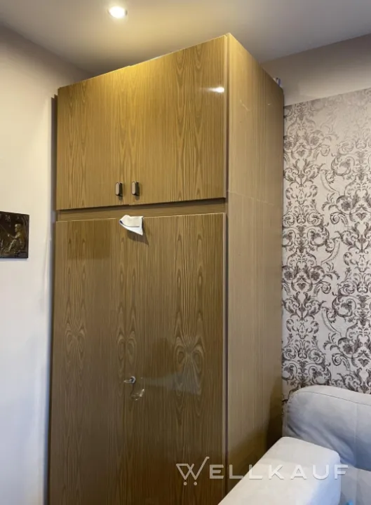 Kleiderschrank