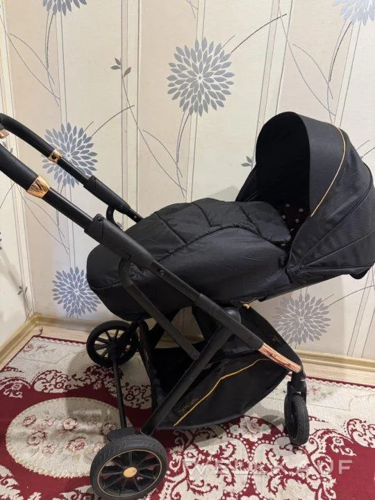 Kinderwagen (Sportwagen).