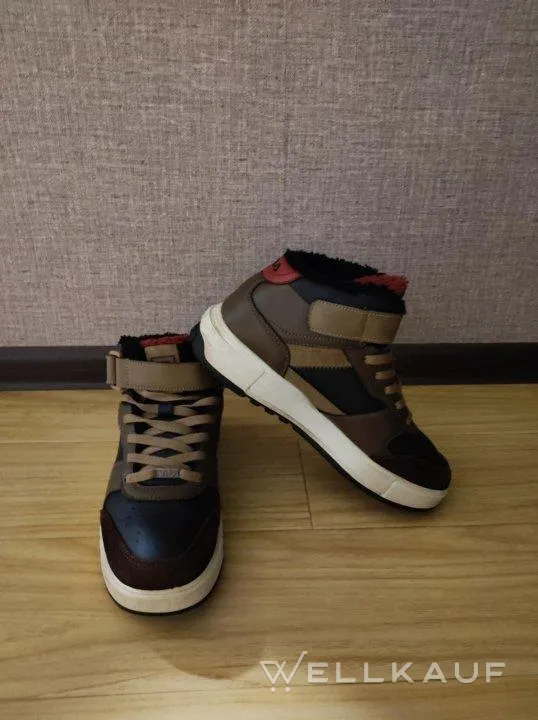 Herren-Wintersneaker.