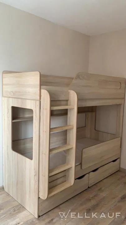 Etagenbett.