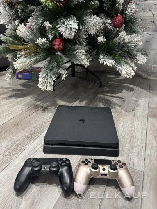 PS4 slim