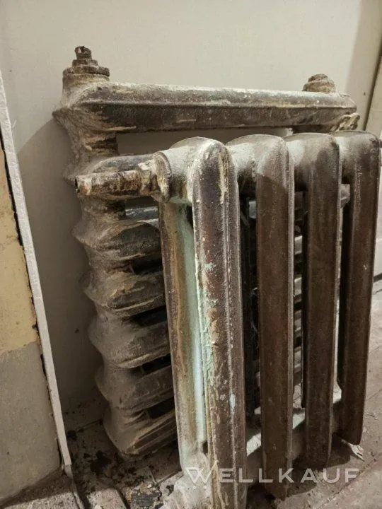 Alte gebrauchte Heizkörper