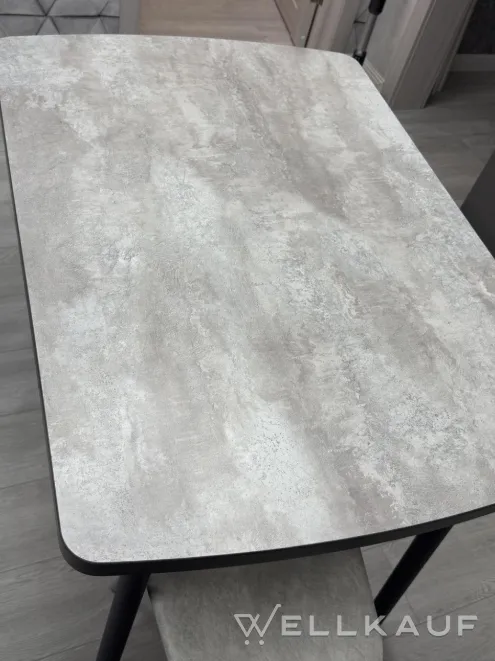 Küchentisch + 4 Stühle