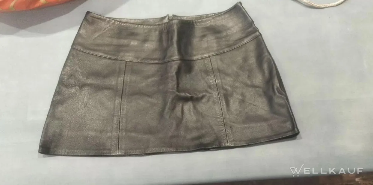 Rock aus echtem Leder