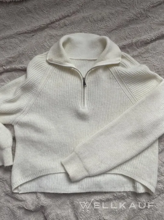 kurzer Pullover