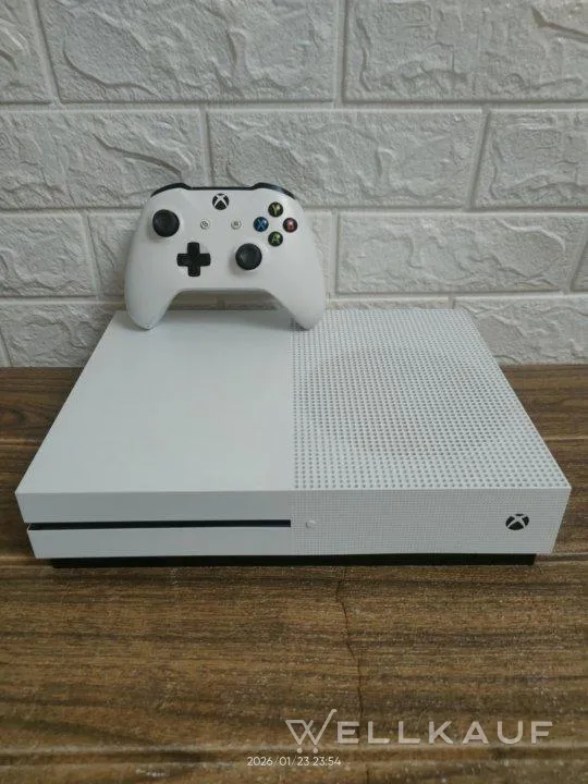 Xbox One S(1tb+Forza4)