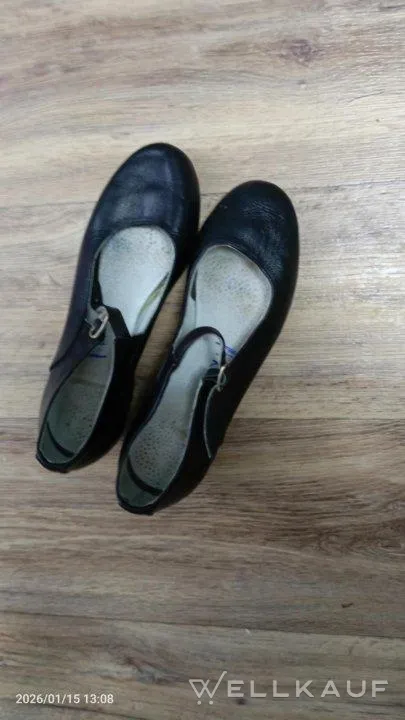 Schuhe für Volkstanz