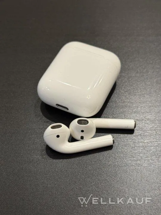 AirPods