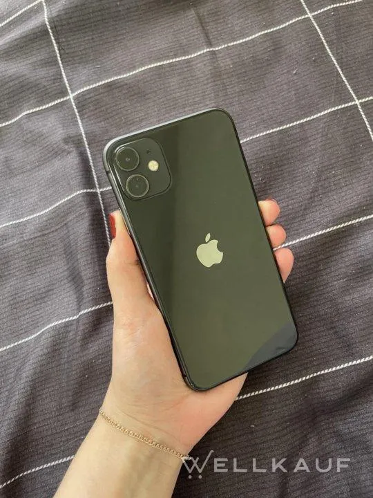 iPhone 11
