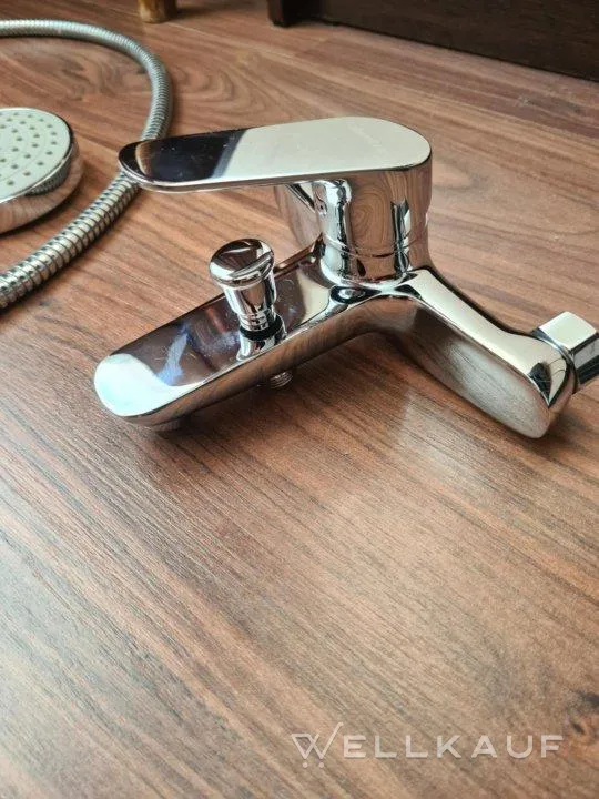 Damixa-Wasserhahn + Brause.