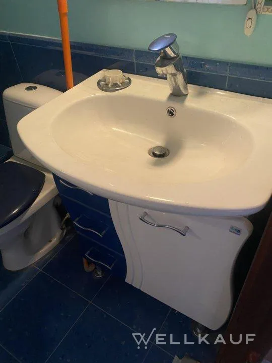 Unterschrank mit Waschbecken