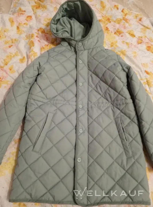 Ich verkaufe eine Jacke